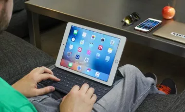 5 دلیل برای این که چرا iPad Pro با نمایشگر 9.7 اینچی نمی تواند جایگزینی برای PC باشد