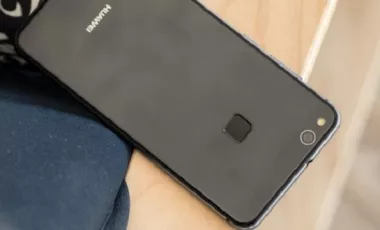 نقد و بررسی هوآوی پی 10 لایت (Huawei P10 Lite)