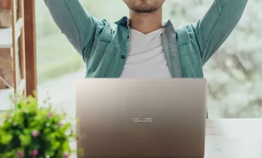 نقد و بررسی لپ‌تاپ Asus S410UN | زیبا، شیک و قدرتمند
