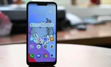 نقد و بررسی هوآوی Honor 8C (آنر 8C): ارزان و شیک
