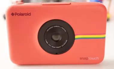 نقد و بررسی دوربین Polaroid Snap Touch: در لحظه زندگی کن