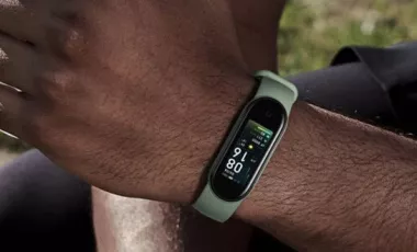 نقد و بررسی دستبند سلامتی Xiaomi Mi Band 5 : کاربردی و باصرفه