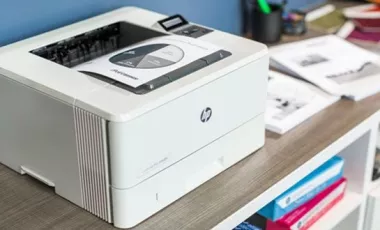 نقد و بررسی پرینتر HP LaserJet Pro M402n | بدون وقفه پرینت بگیرید!